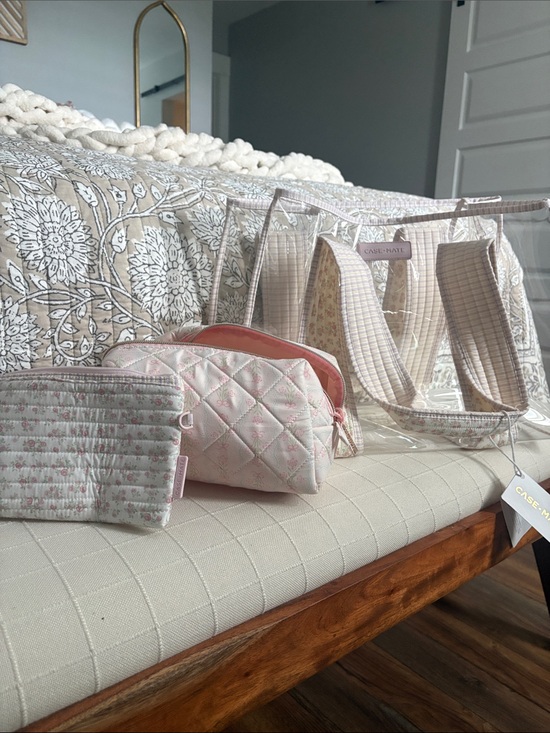 case-mate Handbags - case-mate Pink Quilted and Clear Travel Cosmetic Set